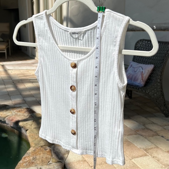 Sleeveless Cream Ribbed Top - Picture 11 of 16